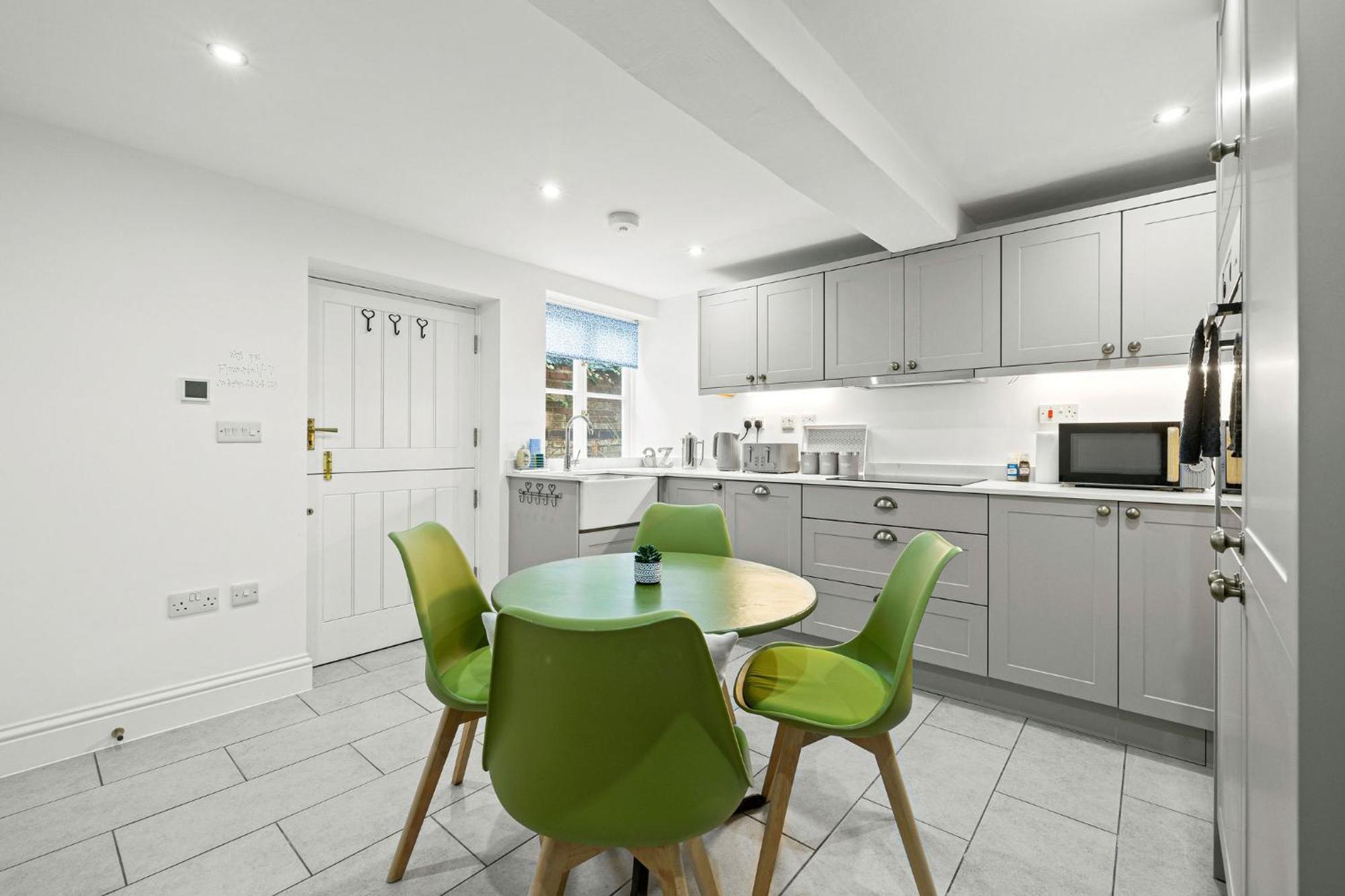 Bell Cottage By Ludlow Castle With Onsite Parking 外观 照片